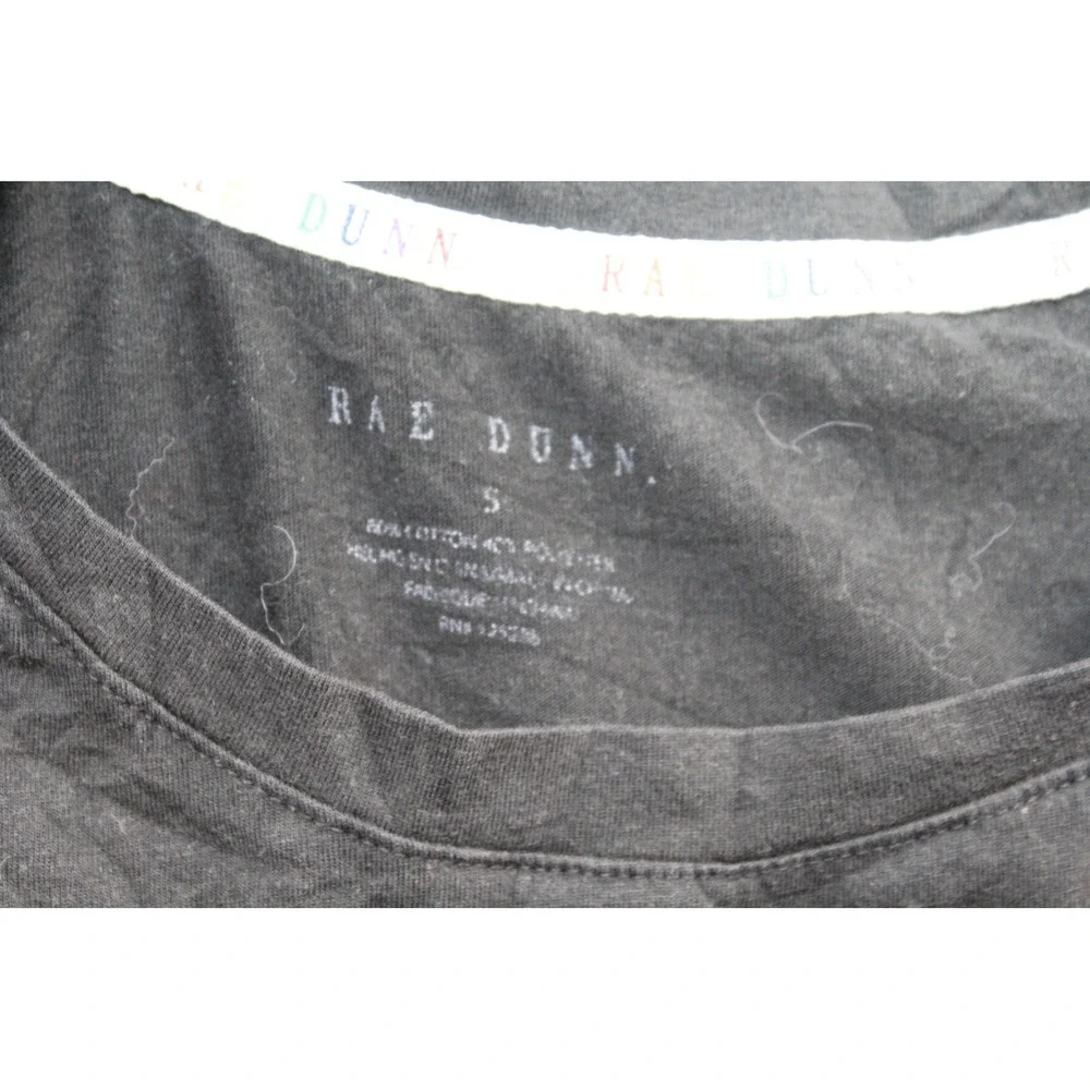 Rae Dunn sleeveless muscle